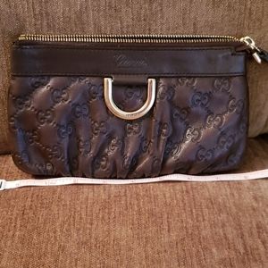 Gucci leather brown wristlet